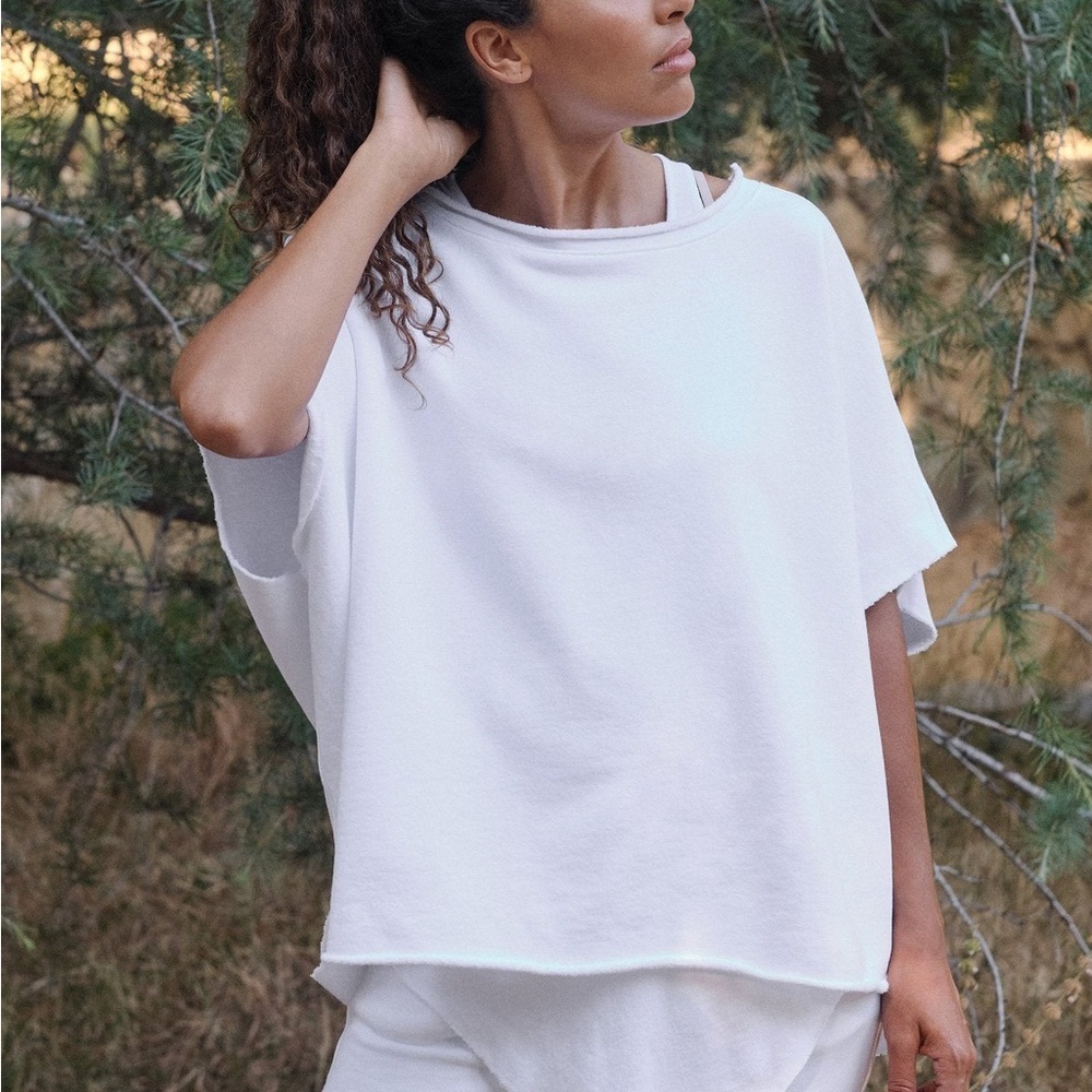 FRANK & EILEEN Olive White Capelet